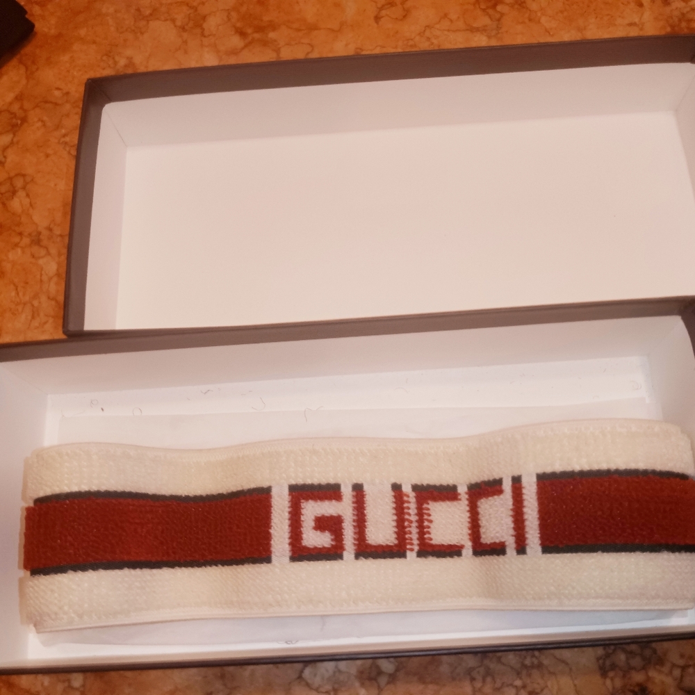 Authentic GUCCI LOGO HEADBAND